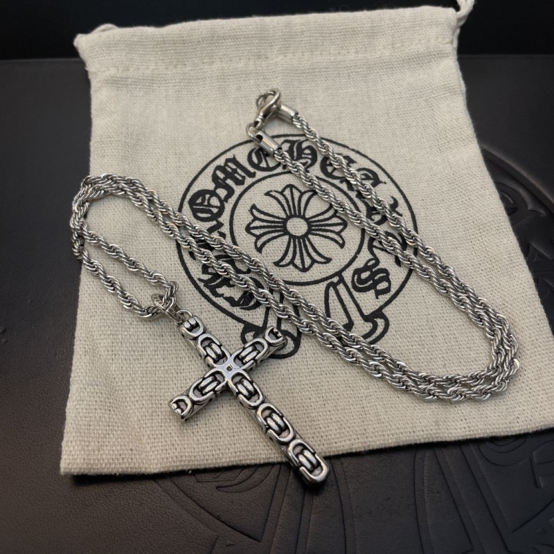 Ch*0me He**ts necklaces